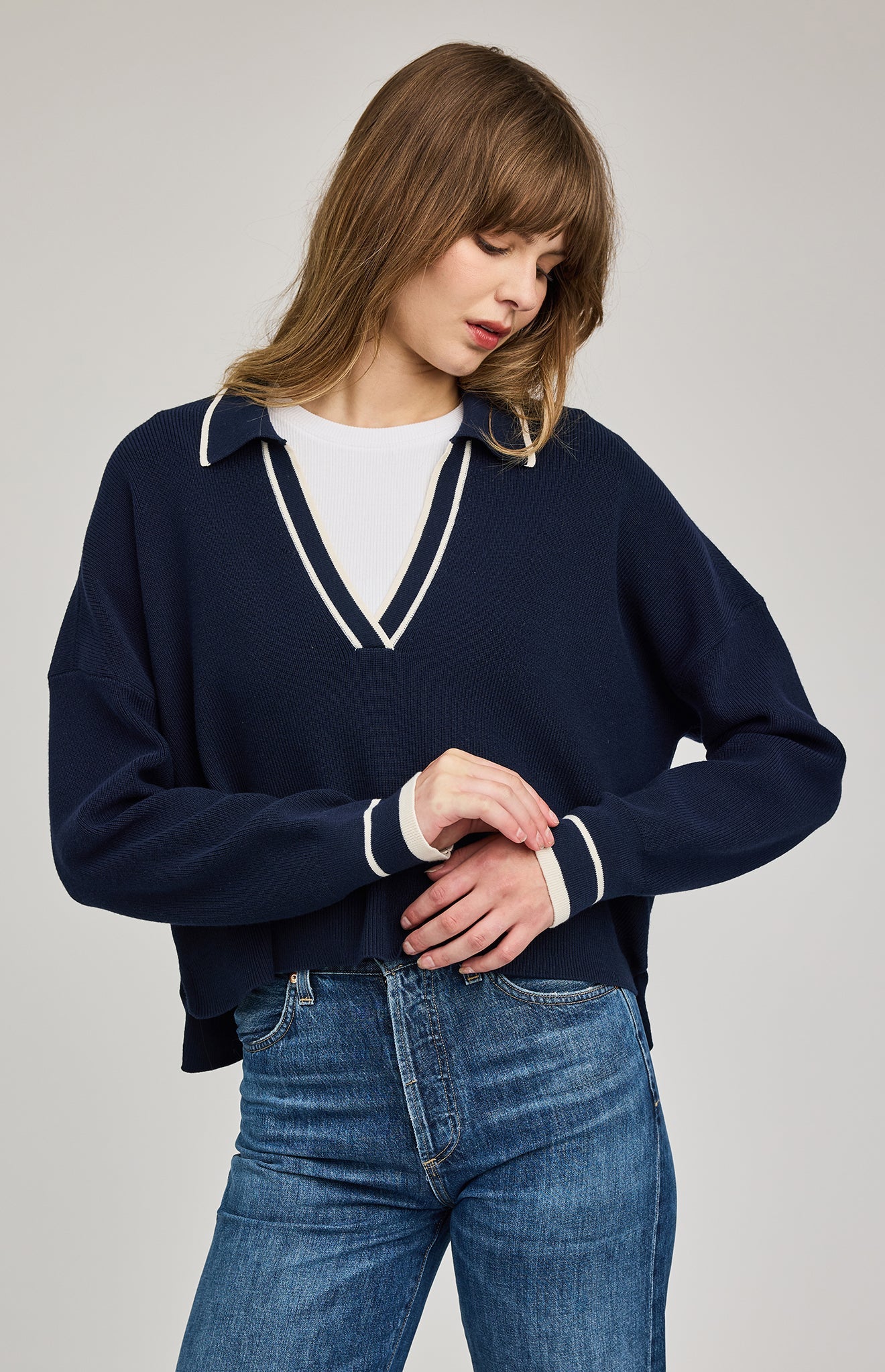 Tristan V-Neck Sweater - Image 5