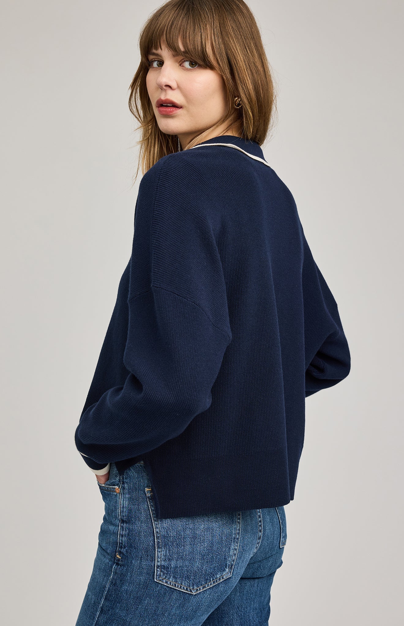 Tristan V-Neck Sweater - Image 6